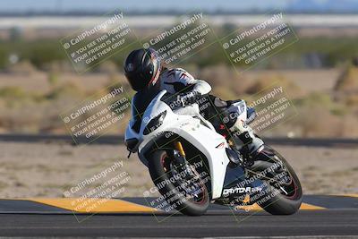 media/Nov-06-2023-Moto Forza (Mon) [[ce023d0744]]/3-Intermediate Group/Session 5 (Turn 4)/
